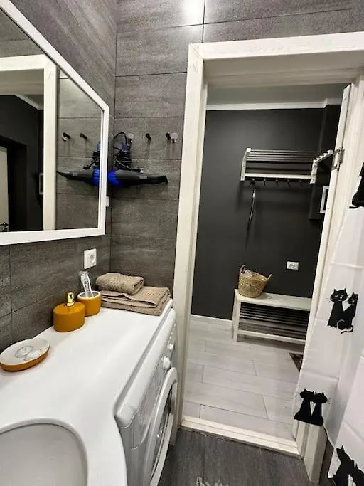 Modern Studio With Ikea Decor Almaty Apartmán